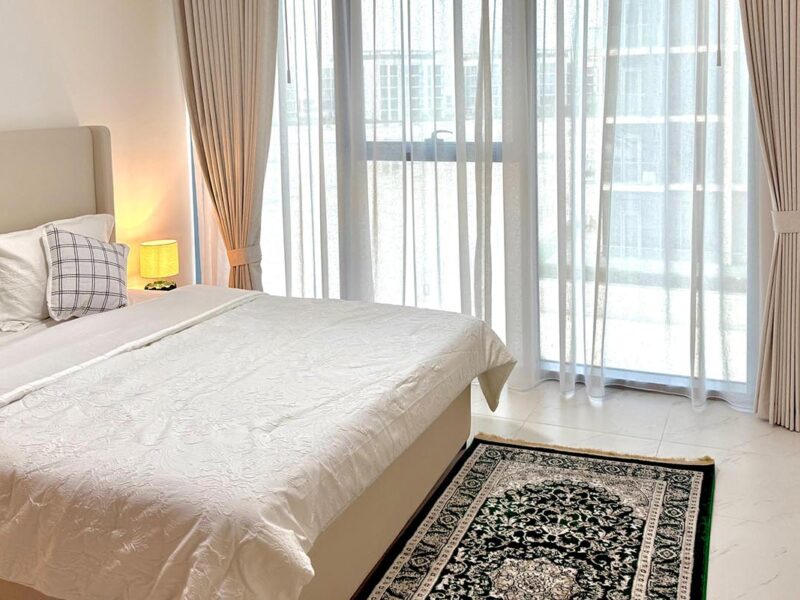 Your Modern Lagoon View Retreat